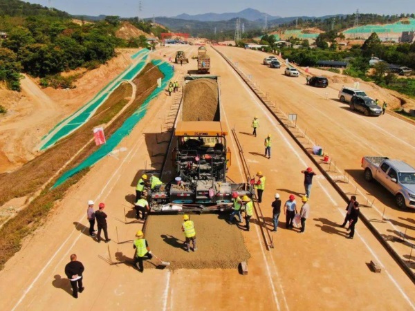 石河子高速公路